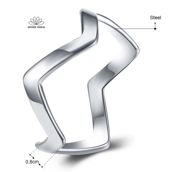 Wave Titanium Steel Finger Ring | Size 7 - Picture 3 of 5